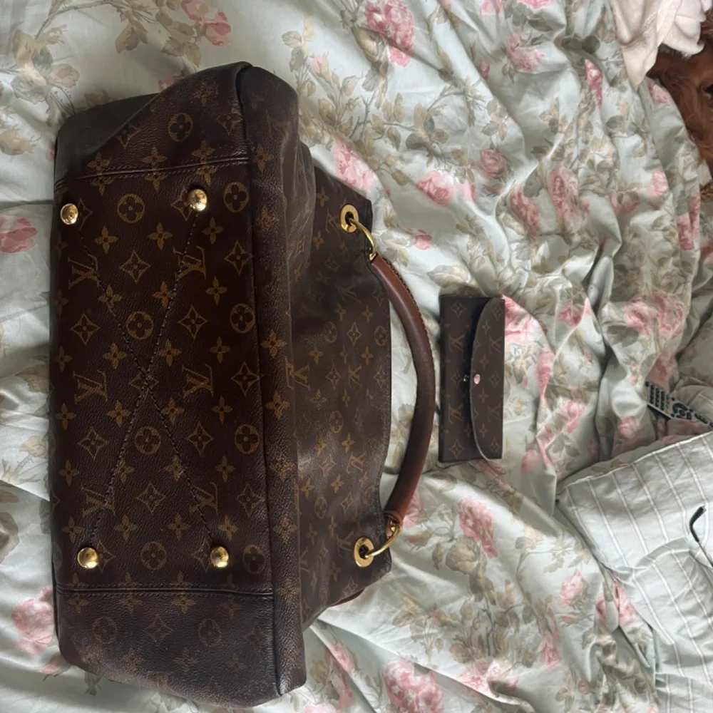 Louis Vuitton Brown Monogram Canvas Shoulder Bag  Bag only  No wallet